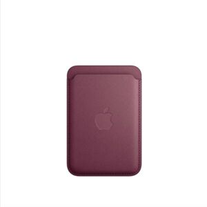 Peňaženka FineWoven pre Apple iPhone s MagSafe, morušovo červená MT253ZMA