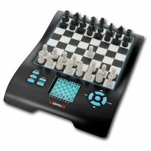 Elektronický šach Europe Chess Champion M800