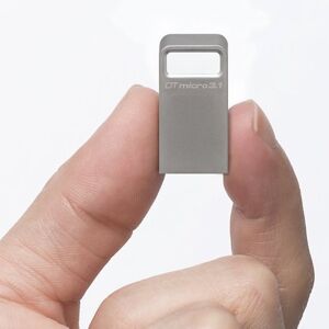 USB kľuč Kingston Datatraveler Mini, 32 GB, USB 3.13.0, Rýchlosť čítania až 100 MBs, zápisu až 15MB s DTMC332GB